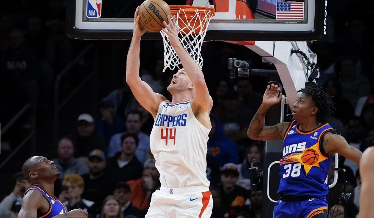 kaiyun-JackeyLove新星重要助攻表现突出,快船前途光明!