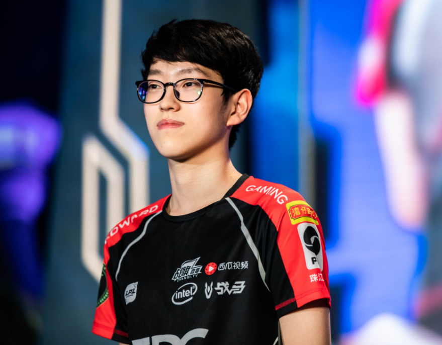 开云-包含Scout新星高光表现表现惊艳，勇士未来可期！的词条