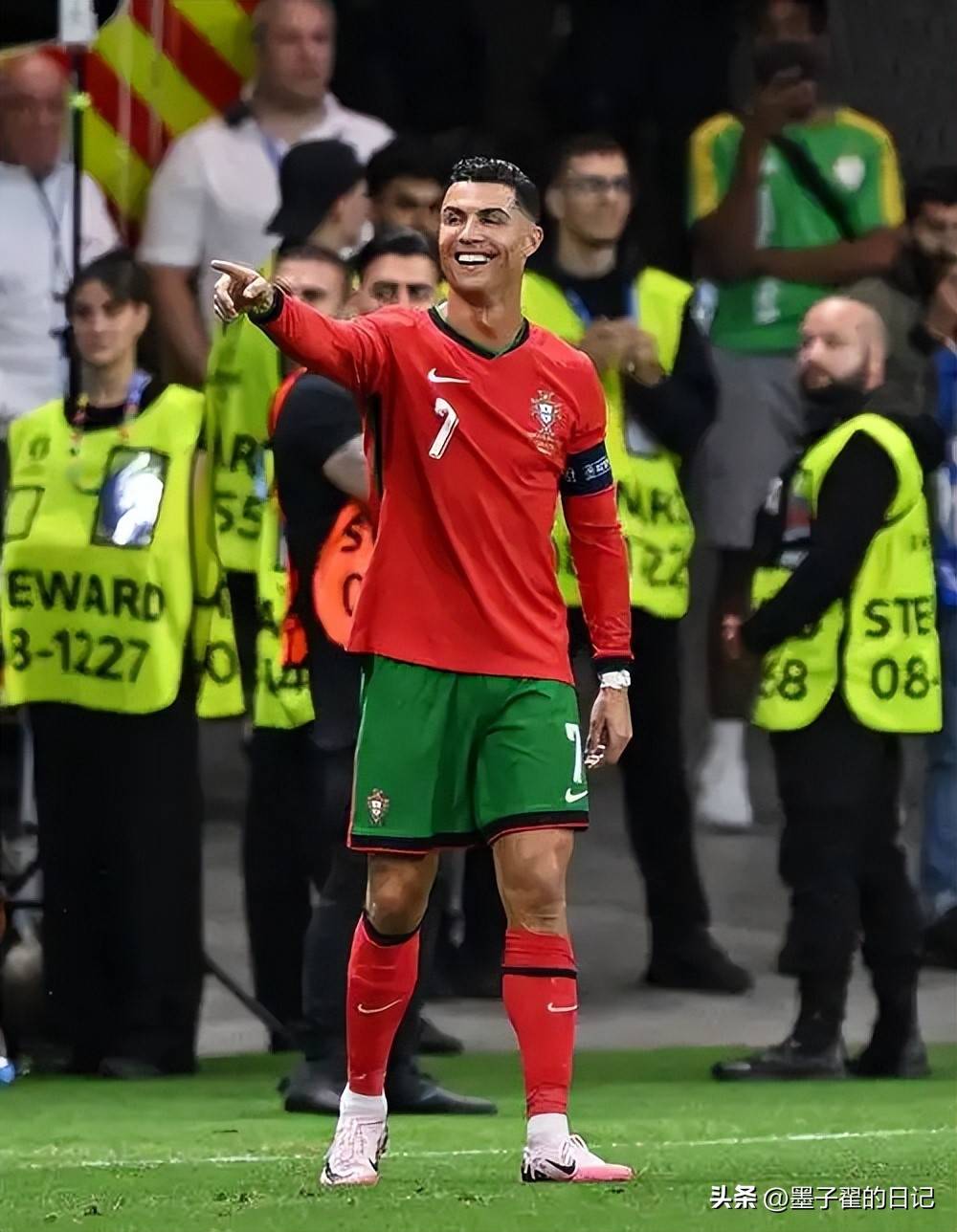 开云体育-包含C罗回归赛场，逆转首场状态亮眼，快船观众沸腾！的词条